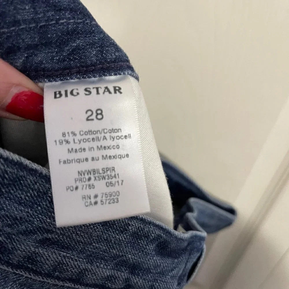 Big Star Women's Dark Wash Distressed Whiskered Billie Slim Slouch Jeans Size 12
